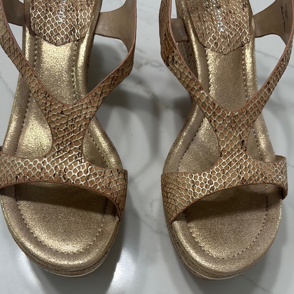 Donald J. Pliner Tan Wedge Shoes - Picture 4 of 17